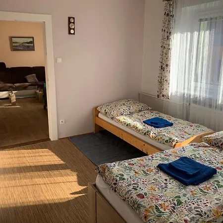 Apartament 99 *