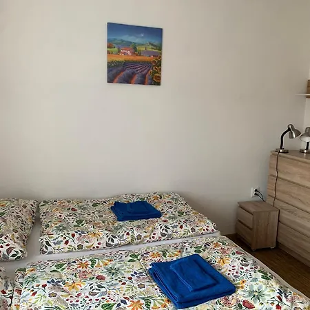 Apartament 99